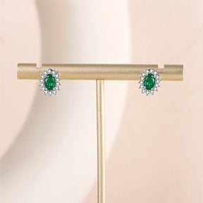 Brinco Oval com Esmeralda